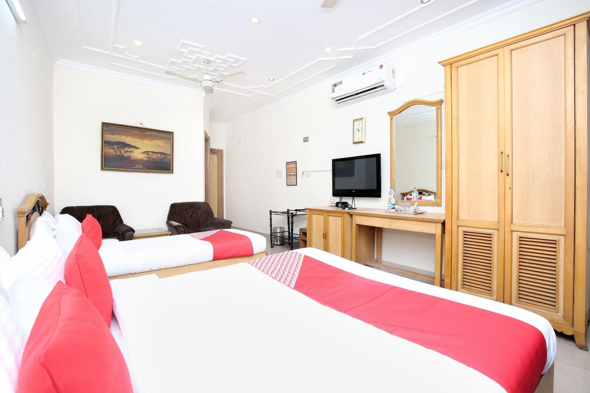 Hotel O Le Bon Ton Ludhiana Exterior foto